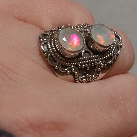 Ethiopian Opal Double Stone Vintage Style Sterling Silver Ring Size 7.5 - Picture 6 of 9